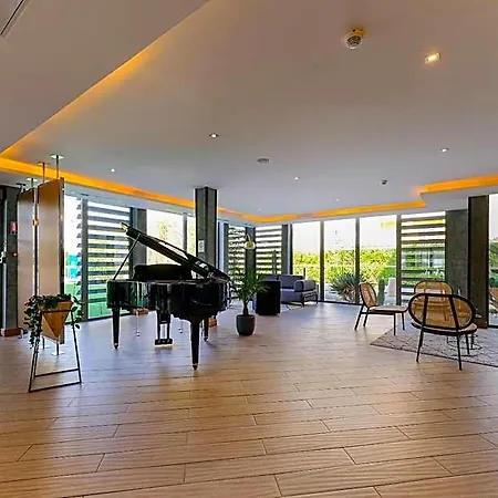 Zenitude La Valadiere, Ascend Collection Hotel
