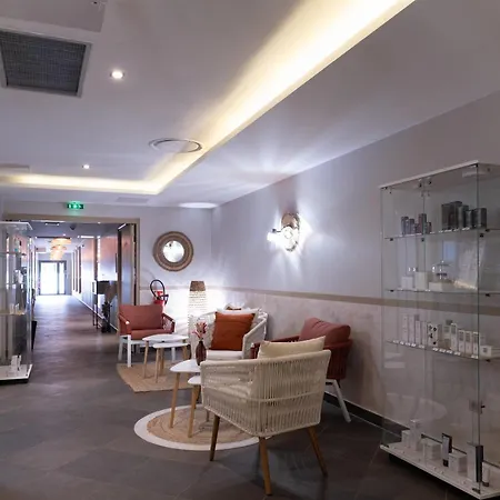 Zenitude La Valadiere, Ascend Collection 4*